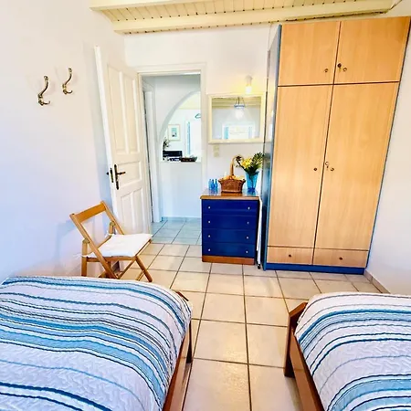 Stylish 2 Bd Escape With Patio At Appartement Ornos (Mykonos)